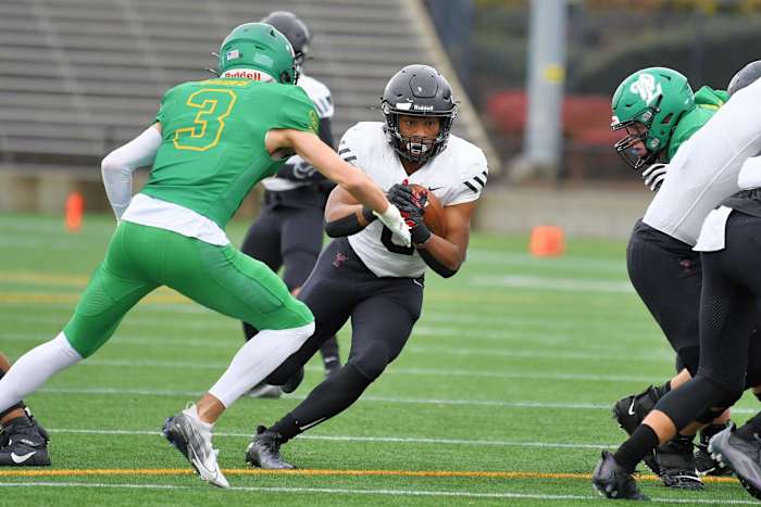Tualatin.West-Linn.6A-football-semifinal.Leon-Neuschwander.20